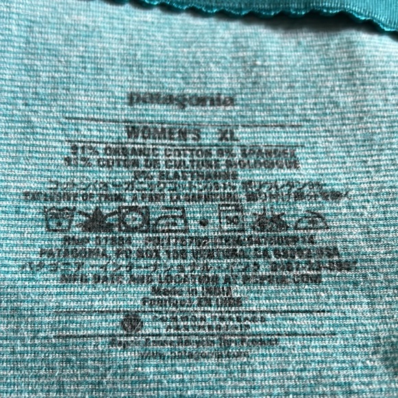 Patagonia pretty aqua blue Tank-top size xl with builtin  shelf-bra. - Picture 7 of 8
